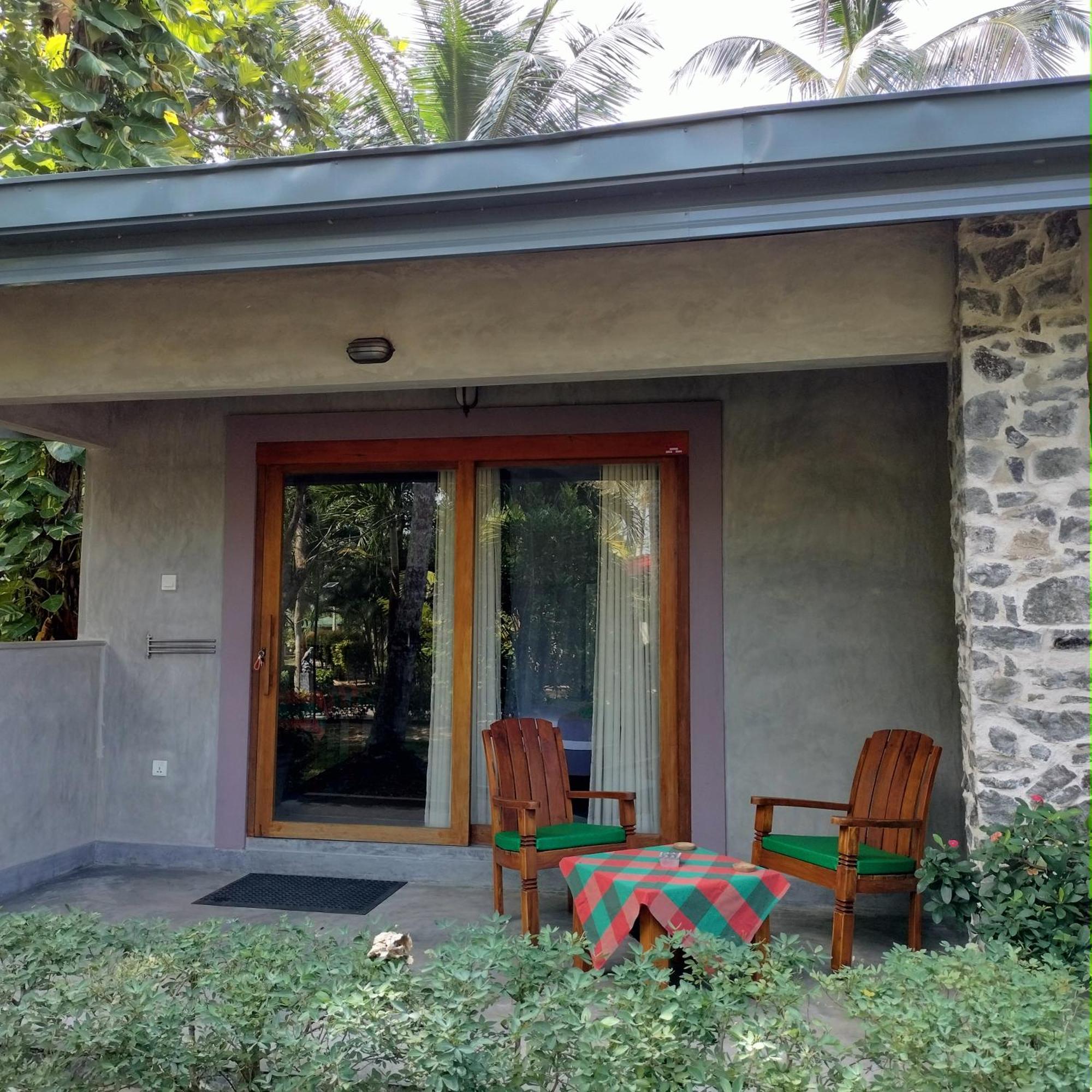 Avalon Village Resort Induruwa Kültér fotó