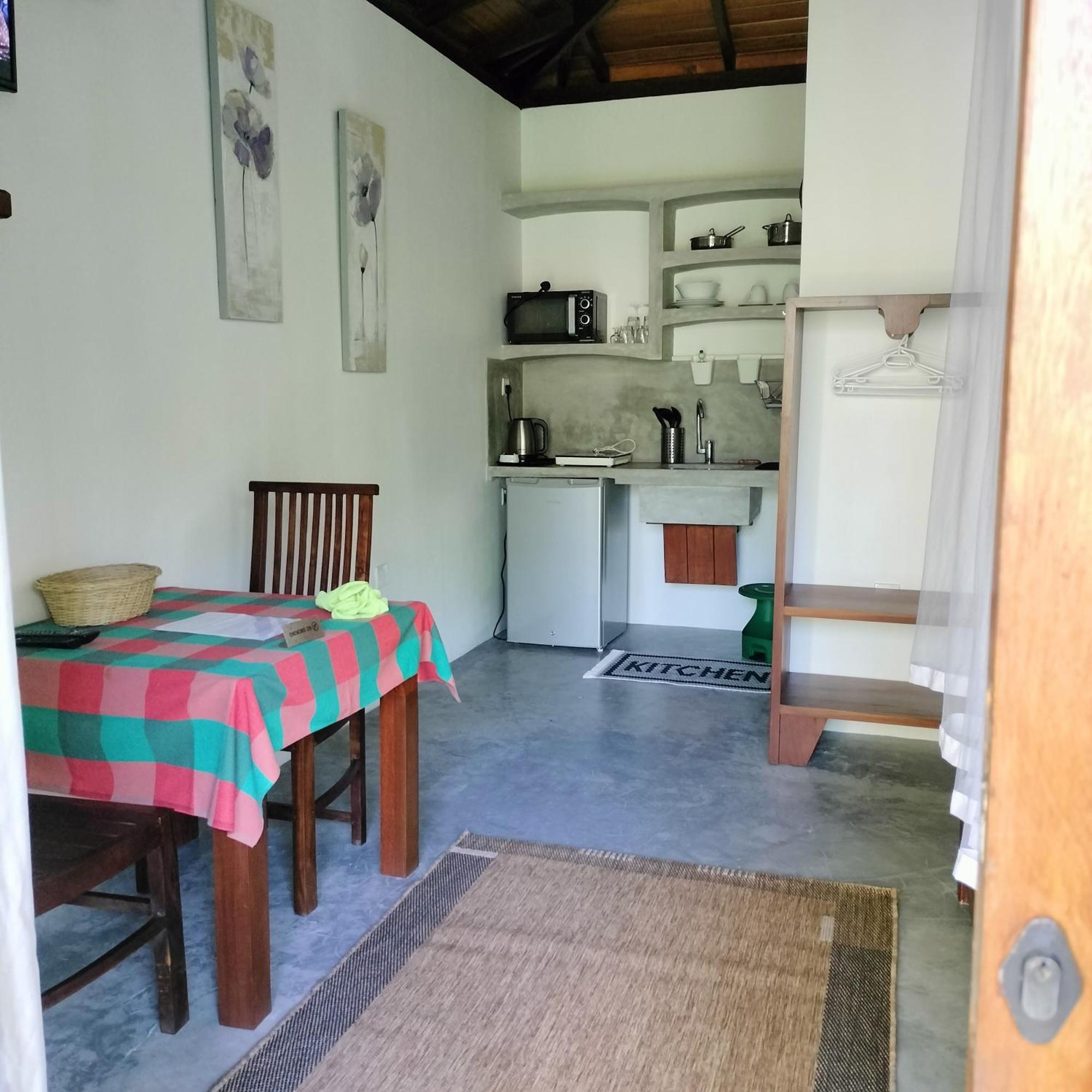 Avalon Village Resort Induruwa Kültér fotó
