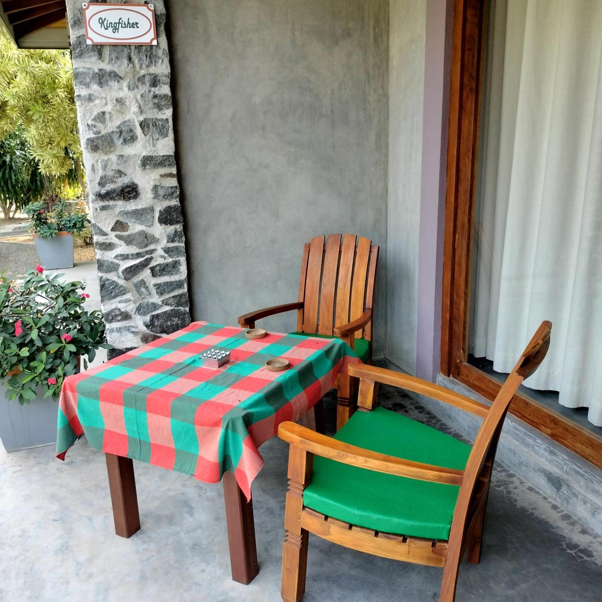 Avalon Village Resort Induruwa Kültér fotó